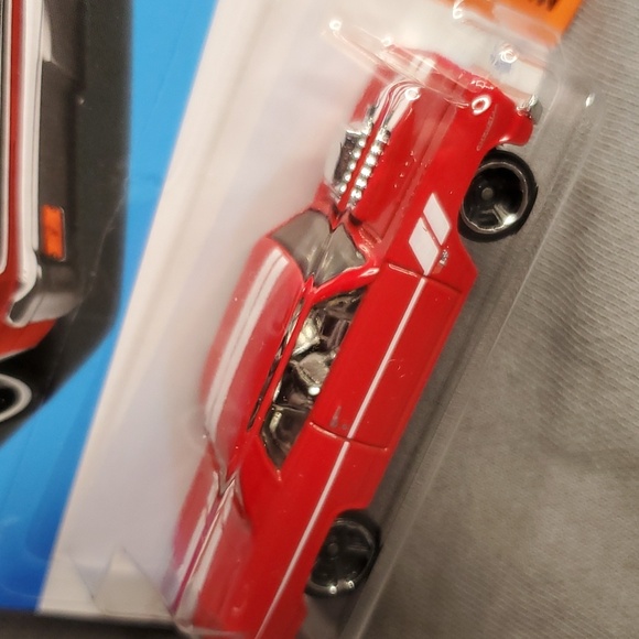 Hot‎ Wheels - Picture 2 of 9